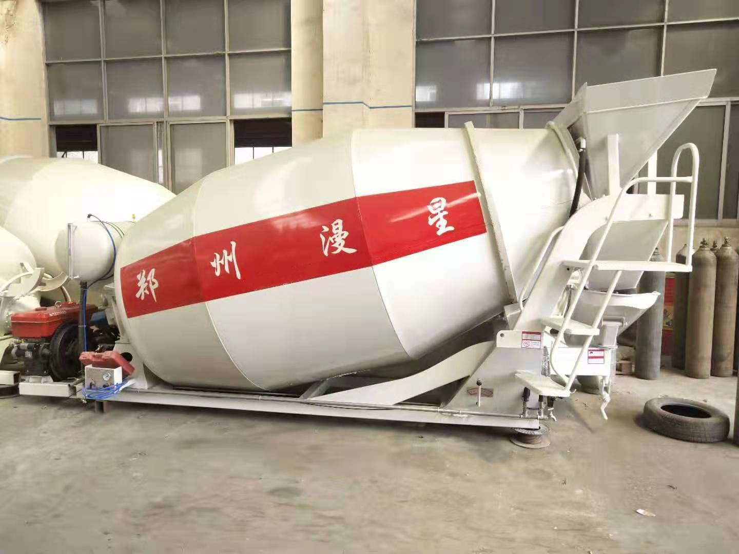發廣西桂林混凝土攪拌罐車柴油機罐試機